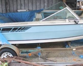 2 - Freeport Marquis Boat w/ MerCruiser 898 motor w/ trailer & Spare tire 282 x 69 x 69