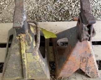 32 - Pair of metal jack stands 16 tall