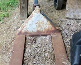 38 - Pallet Jack 46 x 61 x 27