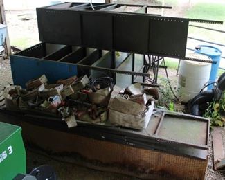 40 - Lot of metal shelves & assorted items
