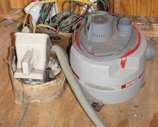 67 - Lot of assorted items