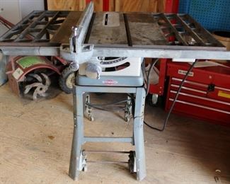 81 - Craftsman Table Saw 40.5 x 43 x 33