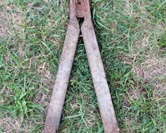 86 - Tractor Hitch Hook-up 29 x 24