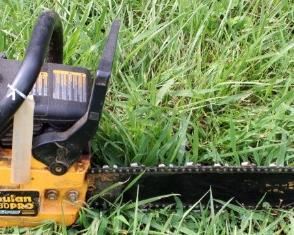 124 - Poulan 330 Pro Chainsaw 39 long