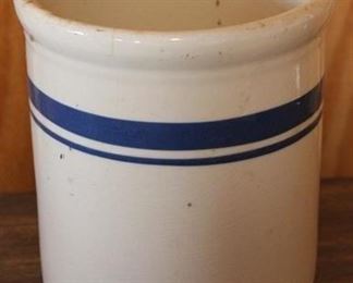 190 - Stoneware Crock 7 1/2" x 6"