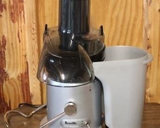 217 - Breville Juice Fountain Juicer Machine