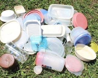 232 - Lot of Assorted Tupperware Bowls