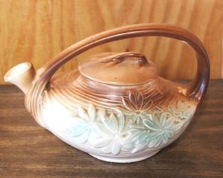 278 - McCoy Teapot 9 1/2" x 7"