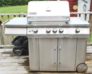 354 - Jenn-Air Propane Grill w/ Cover 48"x54"x25"