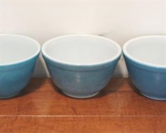 413 - 3 pc. Pyrex Bowl Set 6" x 3 1/2"