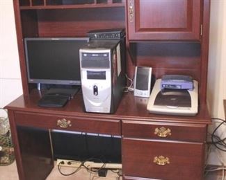 431 - Computer Desk w/ Older Computer Items 40"x22"x59"