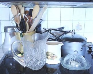 457 - Tray Lot of Assorted Items