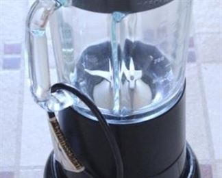 462 - Kitchen Aid Blender 15" Tall