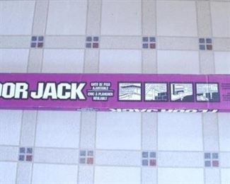466 - Floor Jack - New In Box 4 ft. 8" Tall