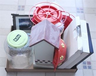 498 - Tray Lot Assorted Items