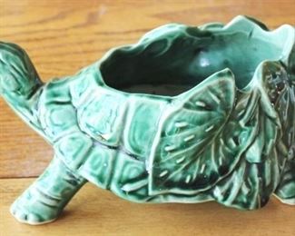 508 - McCoy Turtle Planter 8" x 5"