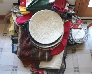 552 - Lot of Assorted Items