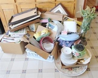 554 - Lot of Assorted Items