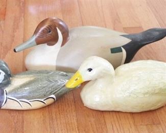 566 - 3 pc. carved wood duck decoys Assorted Sizes