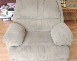 583 - Rocker/Recliner Chair 41"x41"x32"
