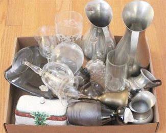 605 - Tray Lot of Assorted Items