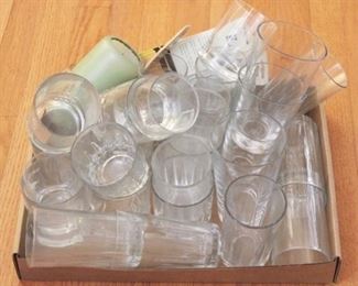 613 - Tray Lot of Assorted Items