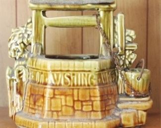 642 - McCoy Wishing Well 7" x 5"