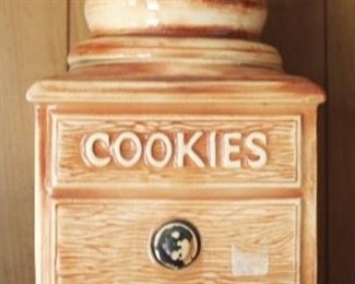 645 - McCoy Cookie Jar 11" x 6" x 6"