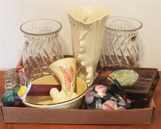 660 - Tray Lot of Assorted Items