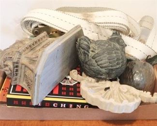 668 - Tray Lot of Assorted Items