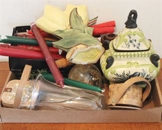 669 - Tray Lot of Assorted Items