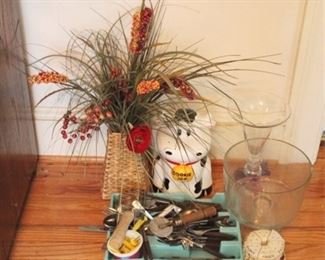 675 - Lot of Assorted Items