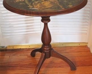 684 - Table 20" x 14" x 25"