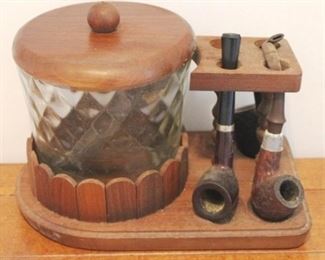 731 - Tobacco Humidor with 3 Pipes 9 1/2" x 7" x 7"