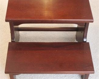 761 - Bed Steps 20" x 18" x 14"