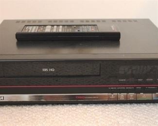 773 - Sylvania VCR with Remote 16" x 11"