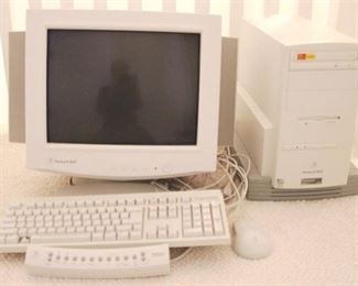 803 - Vintage Packard Bell Computer Platinum 2220 model