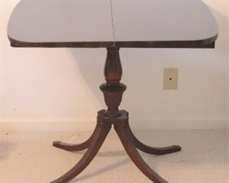 819 - Flip-Top Table