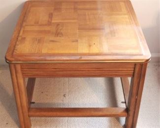 851 - Wood Table 26" x 25" x 19"