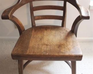 853 - Antique Chair 21" x 20" x 32"