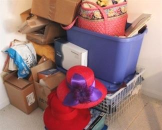 852 - Lot of Assorted Items