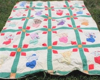 864 - Quilt - 82" x 60"