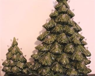 899 - Vintage Lighted Ceramic Christmas Tree 13" x 14"