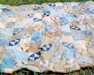 925 - Quilt - 72" x 64"