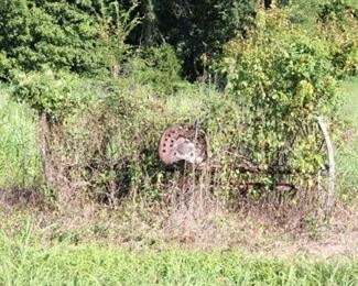 926 - Antique Hay Rake Farm Equipment (As is) Overgrown Bring help and tools for removal