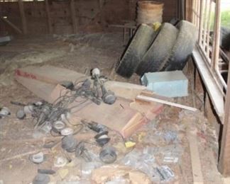 939 - Barn #2 - Right Room Only (Entire Contents) Bring help and tools for removal