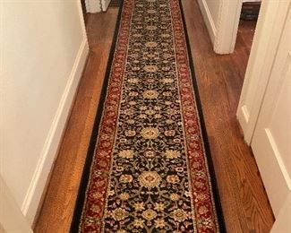 21'10" runner. 2'4" wide