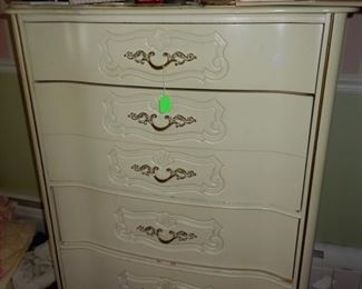 Chest of drawers