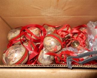 Hunt scene Christmas ornaments