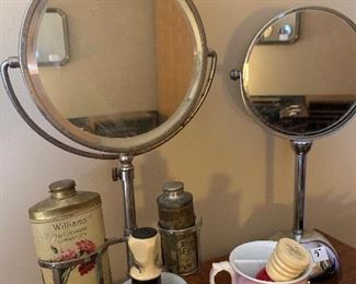 Antique shaving Mirror with accessories 
